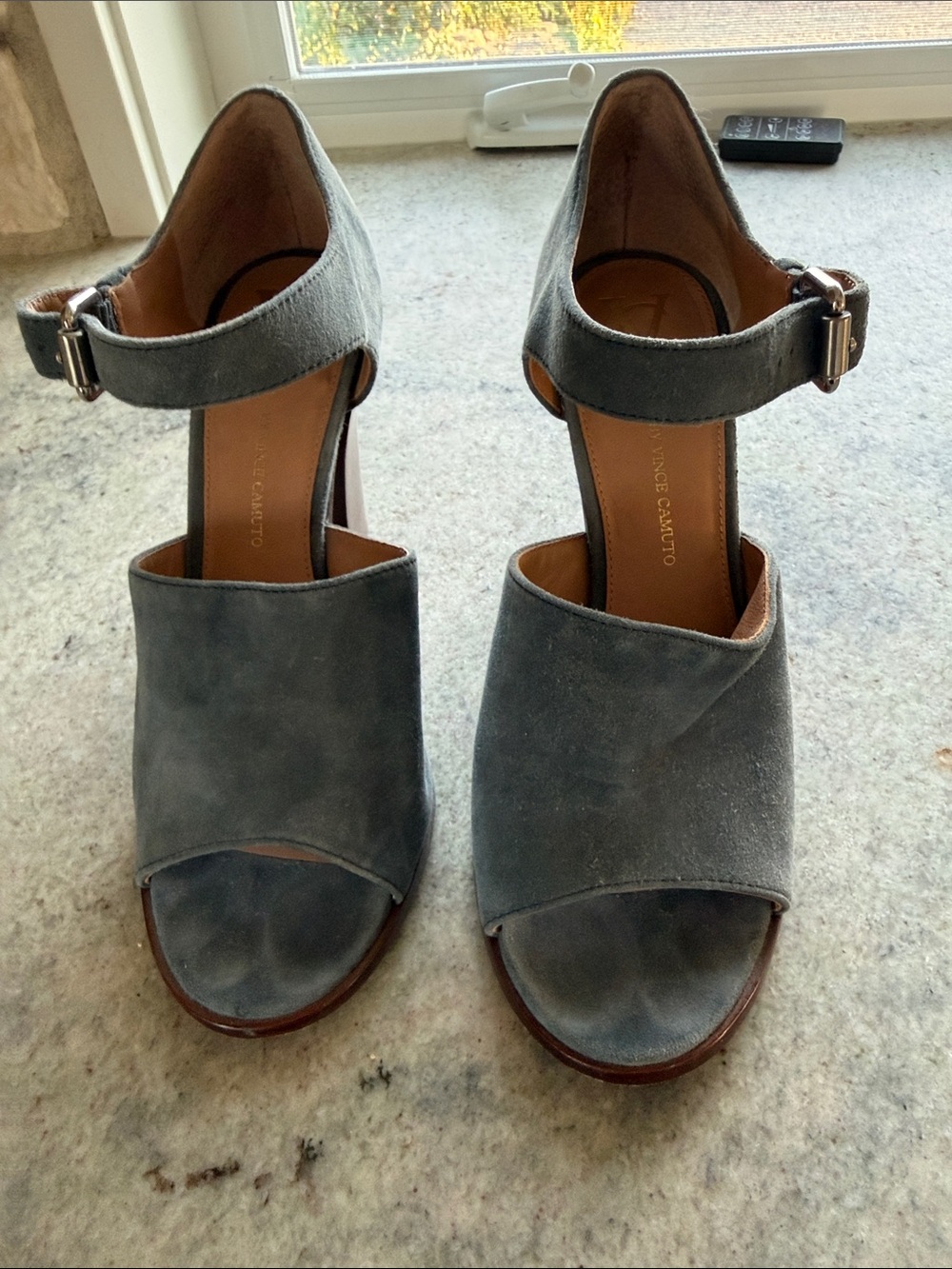 Vince Camuto Gorgeous Blue Suede Open-Toe Ankle-Strap Heels 4” heel sz 9.5 39.5